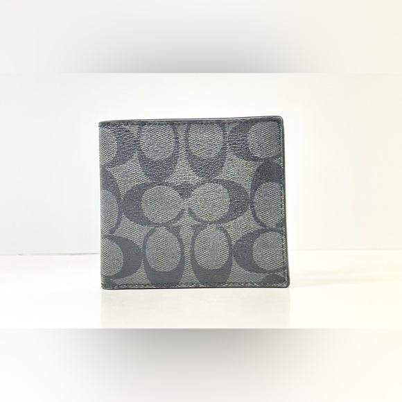 Coach 3 In 1 Wallet In Signature Canvas - Picture 2 of 9